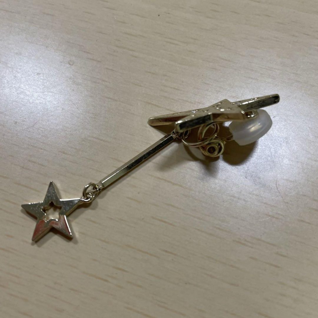 イヤリング ゴールド 星 レディースのアクセサリー(イヤリング)の商品写真