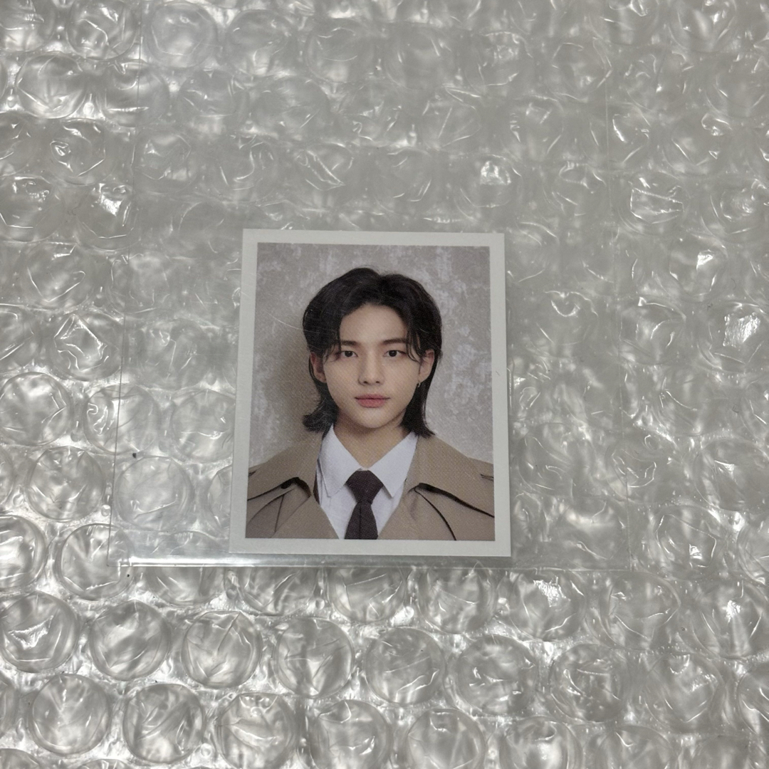 Stray Kids(ストレイキッズ)のstraykids skz_x 探偵 証明写真 IDフォト ヒョンジン エンタメ/ホビーのタレントグッズ(アイドルグッズ)の商品写真