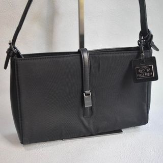 PELLE BORSA(ブラック/黒色系)のフリマアイテム一覧 PELLE BORSA(ブラック/黒色系)のフリマアイテム一覧