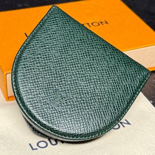 LOUIS VUITTON - 新品同様 ルイヴィトン タイガ エピセア ポルト LOUIS VUITTON - 新品同様 ルイヴィトン タイガ エピセア ポルト