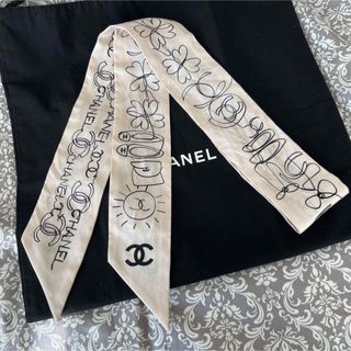 CHANEL(バンダナ/スカーフ ・ ピンク/桃色系)のフリマアイテム一覧 CHANEL(バンダナ/スカーフ ・ ピンク/桃色系)のフリマアイテム一覧