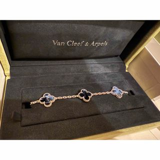 Van Cleef & Arpels(ブレスレット/バングル ・ ホワイト/白色系 Van Cleef & Arpels(ブレスレット/バングル ・ ホワイト/白色系