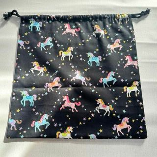 【新品】❤️入園入学❤️ユニコーン柄　体操服入れ　33×30センチ(体操着入れ)