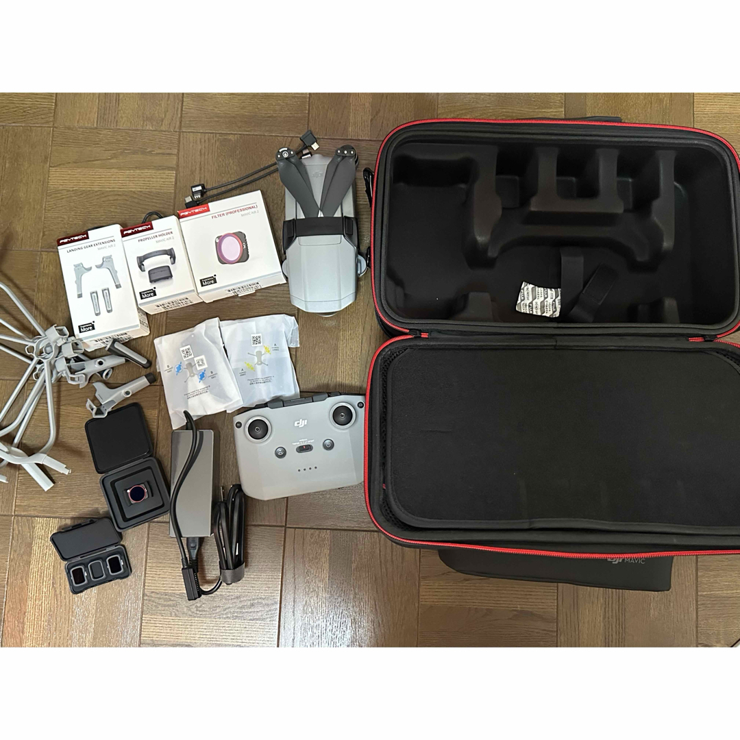DJI(ディージェイアイ)のCarlosk様専用DJI Mavic Air2 Fly more コンボ エンタメ/ホビーのおもちゃ/ぬいぐるみ(ホビーラジコン)の商品写真