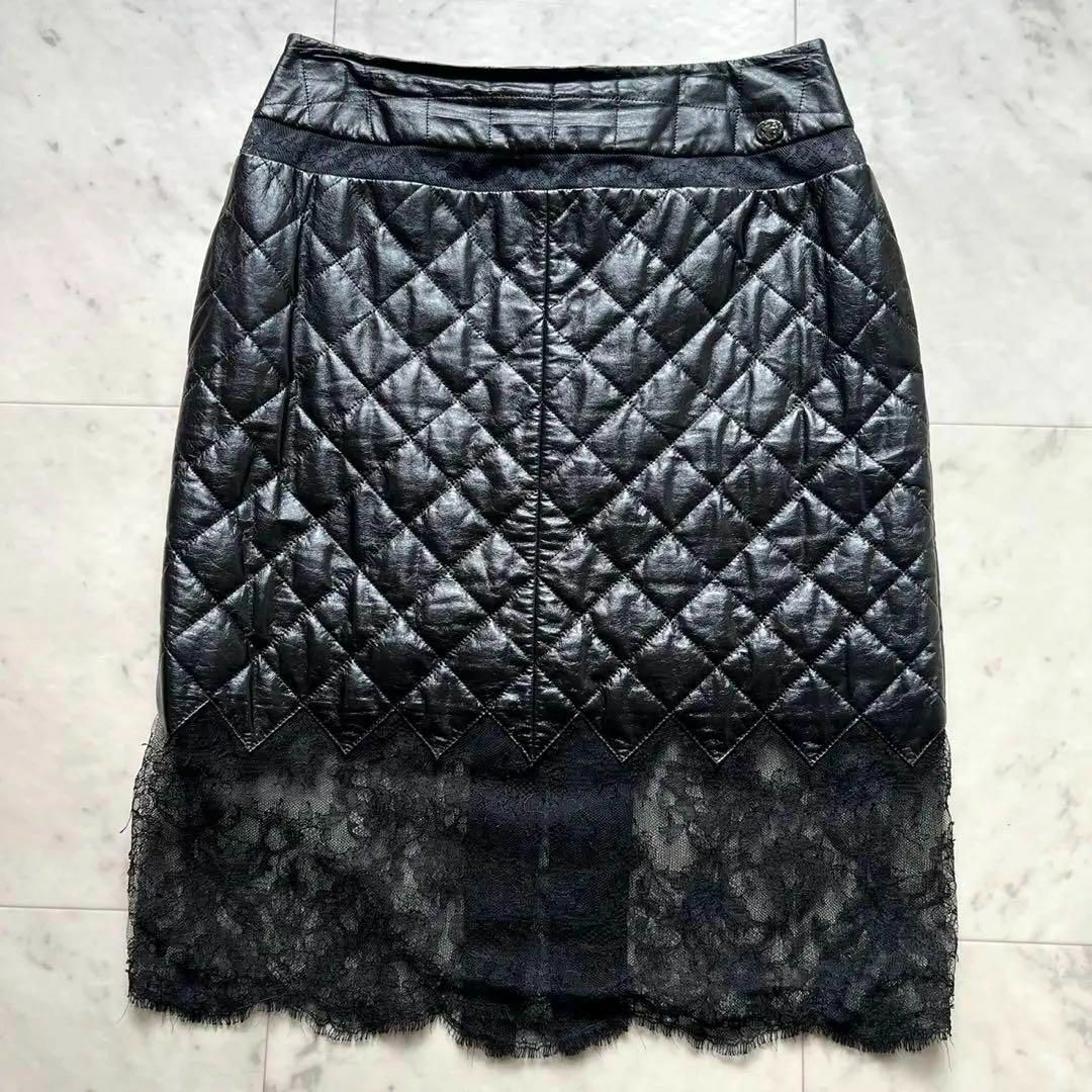 CHANEL 本革レザー マトラッセ 裾レース スカート ブラック 38 CHANEL 本革レザー マトラッセ 裾レース スカート ブラック 38