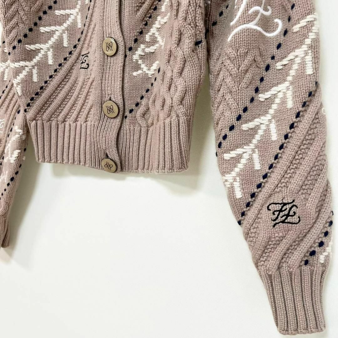 FENDI 20SS カシミヤ混 カリグラフィー ケーブルニットカーディガン FENDI 20SS カシミヤ混 カリグラフィー ケーブルニットカーディガン
