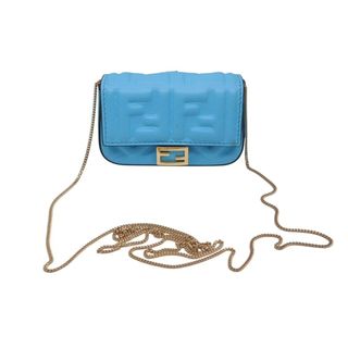 FENDI(キーホルダー ・ ブルー・ネイビー/青色系)のフリマ FENDI(キーホルダー ・ ブルー・ネイビー/青色系)のフリマ