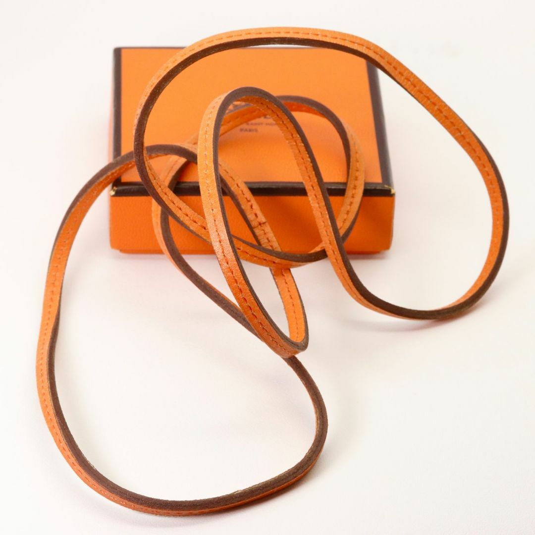 HERMES - エルメス ラニエール オレンジ レザー 紐 ネックレス HERMES - エルメス ラニエール オレンジ レザー 紐 ネックレス