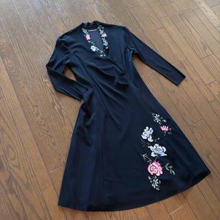 VIVIENNE TAM - 美品✨Vivienne Tam ひざ丈スカート パワー VIVIENNE TAM - 美品✨Vivienne Tam ひざ丈スカート パワー