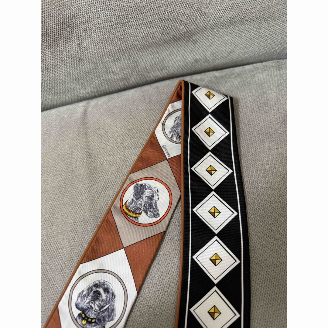 HERMES - 値下げ!新品未使用 エルメス ツイリー 《コリエ・エ HERMES - 値下げ!新品未使用 エルメス ツイリー 《コリエ・エ