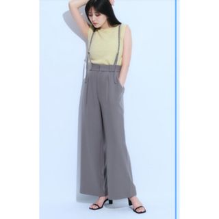 Mystrada アシメチノワイドパンツ【新品タグ付き✨】 レディース Mystrada アシメチノワイドパンツ【新品タグ付き✨】 レディース