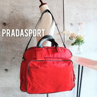 PRADA(レッド/赤色系)のフリマアイテム一覧 PRADA(レッド/赤色系)のフリマアイテム一覧