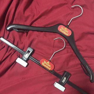 Vivienne Westwood(押し入れ収納/ハンガー)のフリマアイテム一覧 Vivienne Westwood(押し入れ収納/ハンガー)のフリマアイテム一覧
