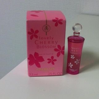 ゲラン(GUERLAIN)のゲラン•CHERRY BLOSSOM(香水(女性用))