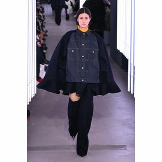 sacai(ポンチョ)のフリマアイテム一覧 sacai(ポンチョ)のフリマアイテム一覧