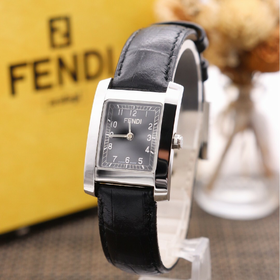 正規品【新品電池】FENDI 7000L/動作品 美品 クラシコ 動作良好 正規品【新品電池】FENDI 7000L/動作品 美品 クラシコ 動作良好