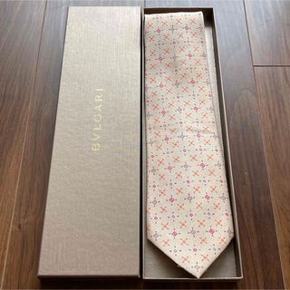 BVLGARI - 新品未使用未開封✨ BVLGARIネクタイ グリーン系の BVLGARI - 新品未使用未開封✨ BVLGARIネクタイ グリーン系の