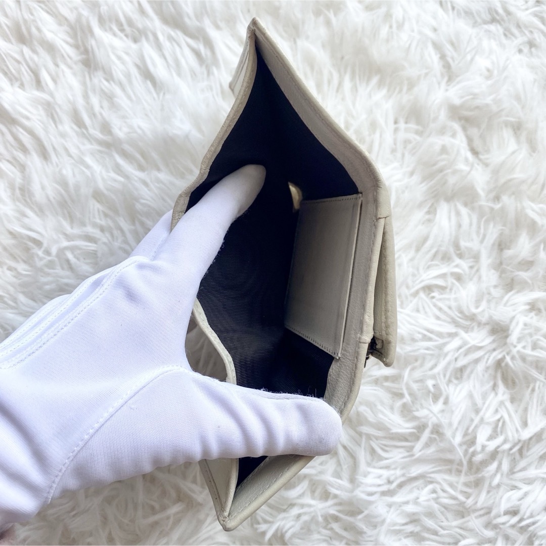 GUCCI - 付属品完備✨現行モデル グッチ 財布 三つ折り ダイアナ GUCCI - 付属品完備✨現行モデル グッチ 財布 三つ折り ダイアナ