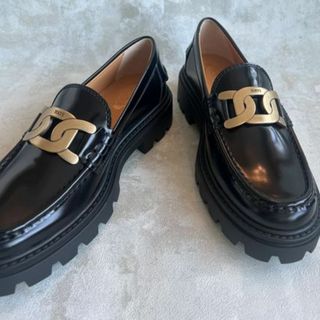 TOD'S - TOD'S タッセルローファー ブラック の通販|ラクマ TOD'S - TOD'S タッセルローファー ブラック の通販|ラクマ