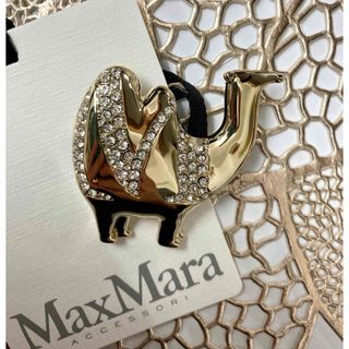 Max Mara(ブローチ/コサージュ)のフリマアイテム一覧 Max Mara(ブローチ/コサージュ)のフリマアイテム一覧