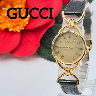 GUCCI - グッチ 6400L レディース腕時計 白文字盤 バングル GUCCI - グッチ 6400L レディース腕時計 白文字盤 バングル
