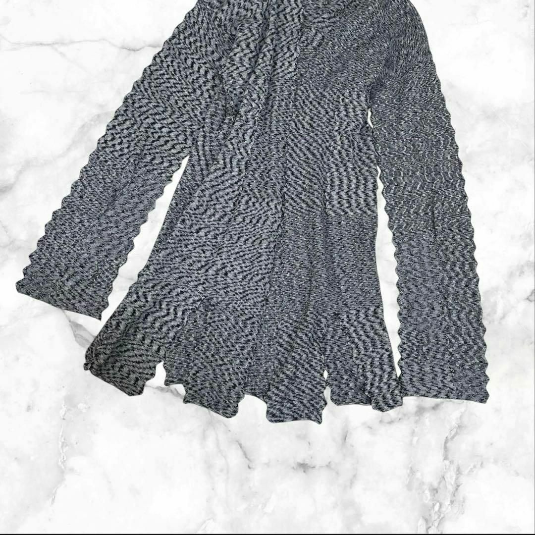 ISSEY MIYAKE - 【美品】HAATイッセイミヤケ 変形ジグザグ ISSEY MIYAKE - 【美品】HAATイッセイミヤケ 変形ジグザグ