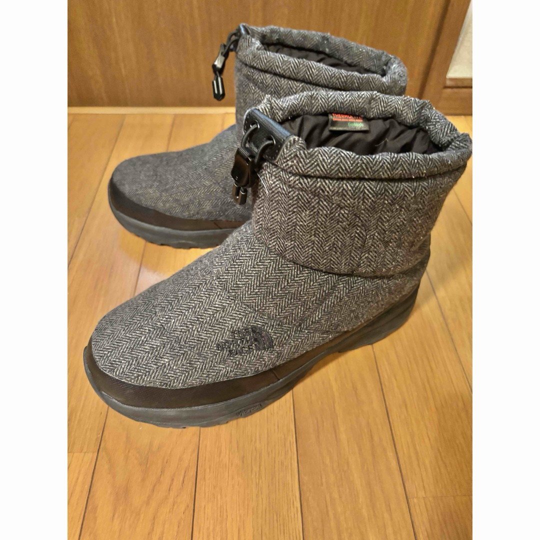 THE NORTH FACE(ザノースフェイス)の使用数回ノースフェイスヌプシブーティ28ヘリンボーンダウンブーツ メンズの靴/シューズ(ブーツ)の商品写真