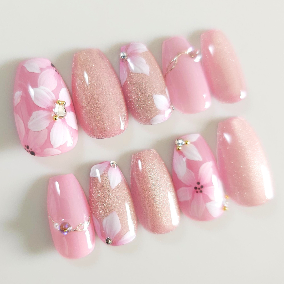 ネイルチップ オーダーチップ フラワーネイル 春ネイル 桜ネイル［16］ コスメ/美容のネイル(つけ爪/ネイルチップ)の商品写真