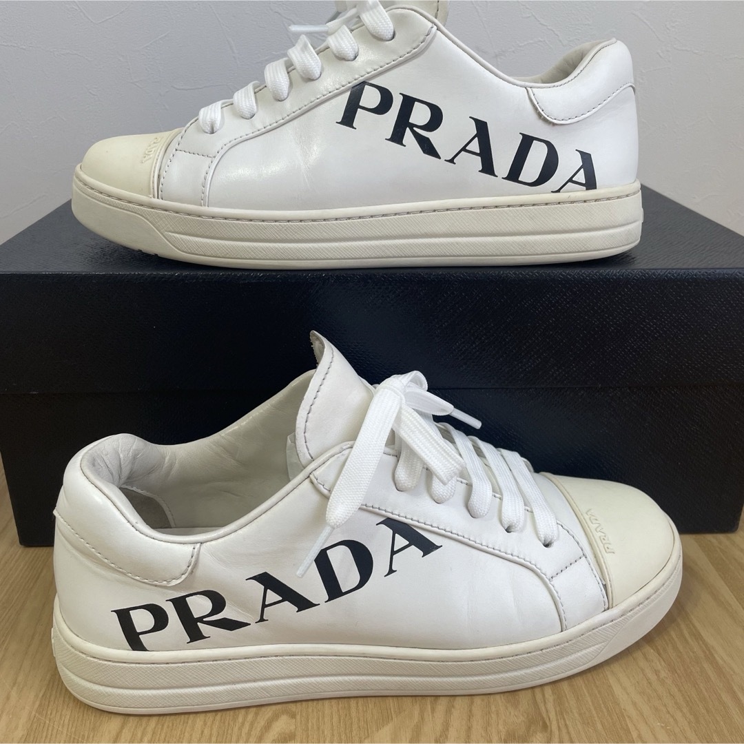 PRADA - PRADA プラダ ロゴ レディース スニーカー 36 23センチ PRADA - PRADA プラダ ロゴ レディース スニーカー 36 23センチ