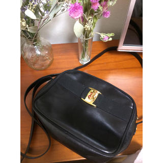 フェラガモ(Ferragamo)のYUKIさん専用★ferragamo フェラガモ レザー ショルダー バッグ(ショルダーバッグ)