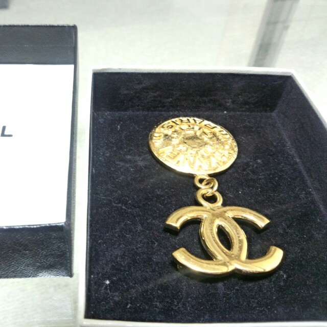 CHANEL(シャネル)のシャネルブローチ レディースのアクセサリー(ブローチ/コサージュ)の商品写真