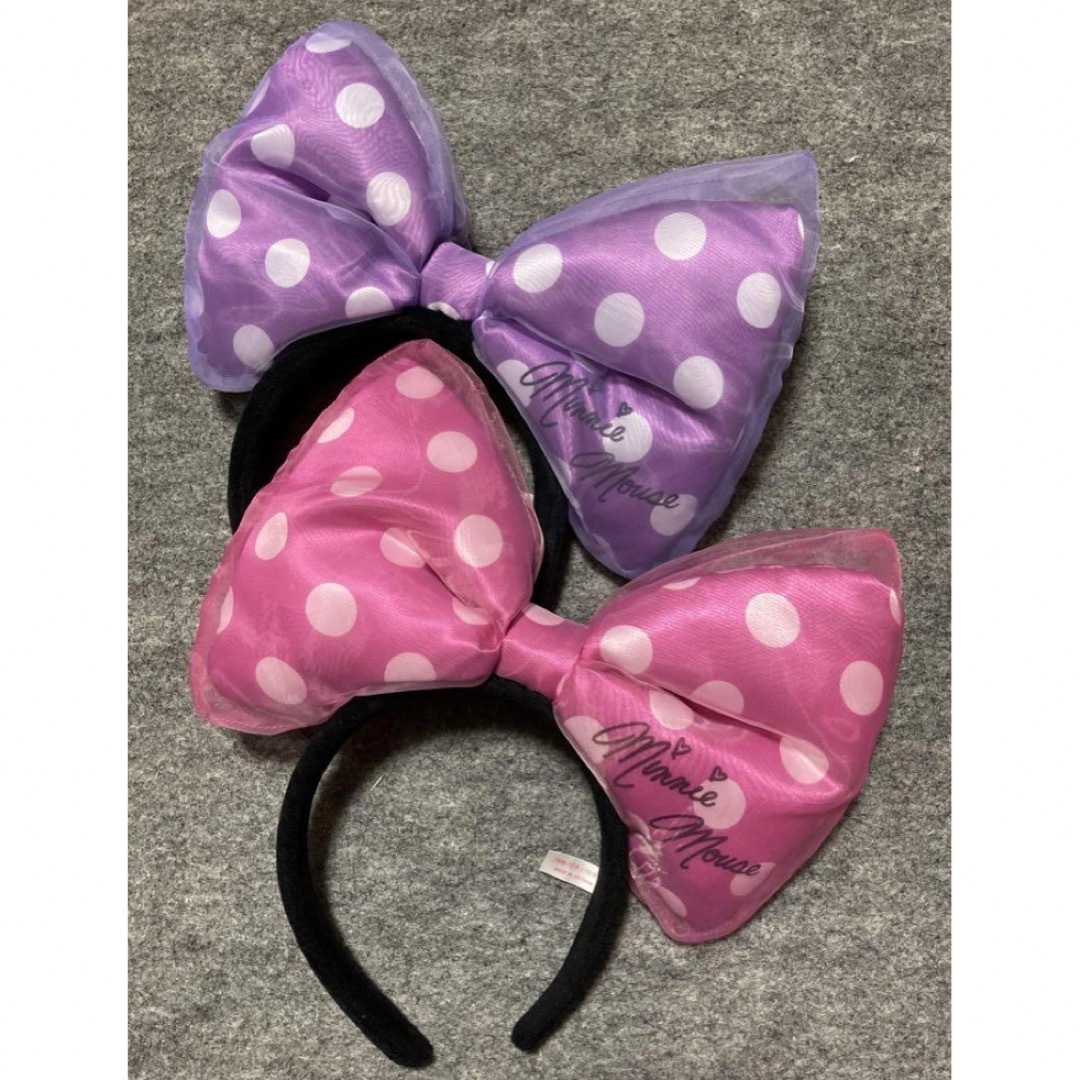 Disney(ディズニー)のディズニー カチューシャ ミニー ビッグリボン 水玉 ピンク 紫 ドット 2個 レディースのヘアアクセサリー(カチューシャ)の商品写真