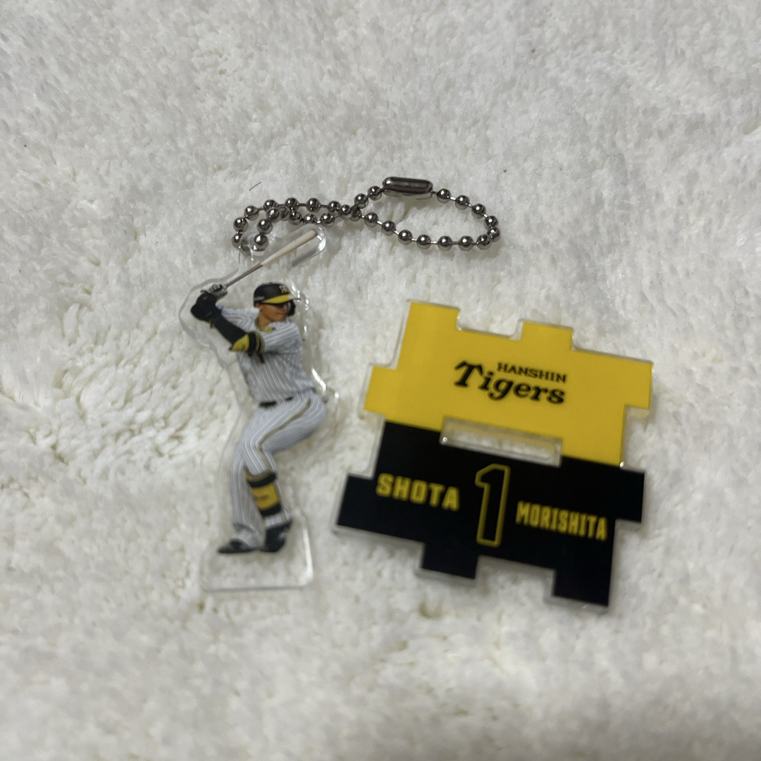 ミニアクリルキーホルダー 森下翔太 エンタメ/ホビーのタレントグッズ(スポーツ選手)の商品写真
