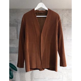 ISSEY MIYAKE(テーラードジャケット)のフリマアイテム一覧 ISSEY MIYAKE(テーラードジャケット)のフリマアイテム一覧