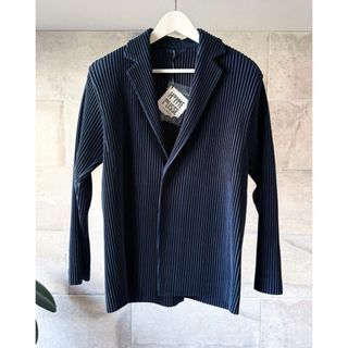 ISSEY MIYAKE(テーラードジャケット)のフリマアイテム一覧 ISSEY MIYAKE(テーラードジャケット)のフリマアイテム一覧