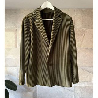 ISSEY MIYAKE(テーラードジャケット)のフリマアイテム一覧 ISSEY MIYAKE(テーラードジャケット)のフリマアイテム一覧