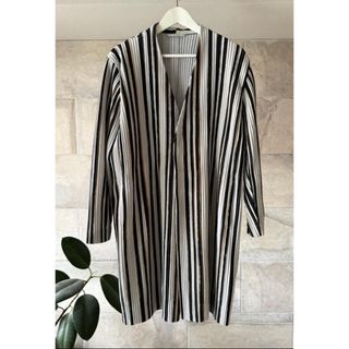 ISSEY MIYAKE(ステンカラーコート)のフリマアイテム一覧 ISSEY MIYAKE(ステンカラーコート)のフリマアイテム一覧