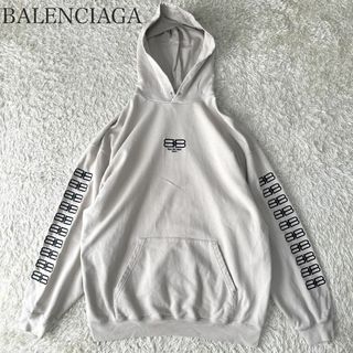 BALENCIAGA(パーカー ・ ベージュ系)のフリマアイテム一覧 BALENCIAGA(パーカー ・ ベージュ系)のフリマアイテム一覧
