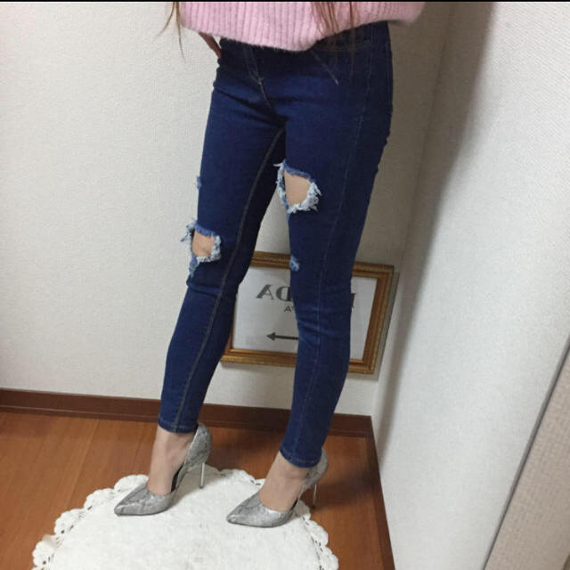 moussy(マウジー)のストレッチダメージジーンズ レディースのパンツ(デニム/ジーンズ)の商品写真