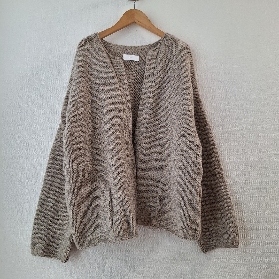 美品*かぐれ*ペルークルーネックカーデ*GRAY 美品*かぐれ*ペルークルーネックカーデ*GRAY