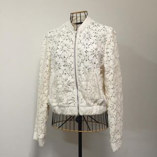 ザラ(ZARA)のみー☆様専用・ザラZARA透かし編みレースMA-1ジャケット☆白(ブルゾン)