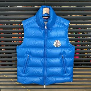 MONCLER(ダウンジャケット ・ ブルー・ネイビー/青色系)の MONCLER(ダウンジャケット ・ ブルー・ネイビー/青色系)の