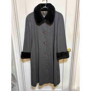 leilian - 美品 Leilian 裏地スカーフ柄 丸襟 ロングコート leilian - 美品 Leilian 裏地スカーフ柄 丸襟 ロングコート