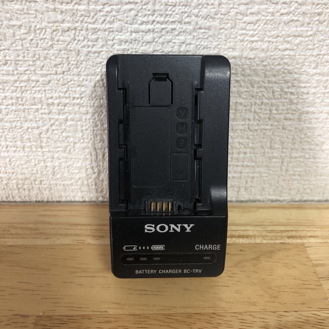 SONY(ソニー)のBC-TRV SONY スマホ/家電/カメラのスマートフォン/携帯電話(バッテリー/充電器)の商品写真