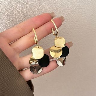 お気に入りの agete - ドレスアドレス dress a dress K18ゴールドクロスピアスの通販 by めー's shop|アガットならラクマ アクセサリー
