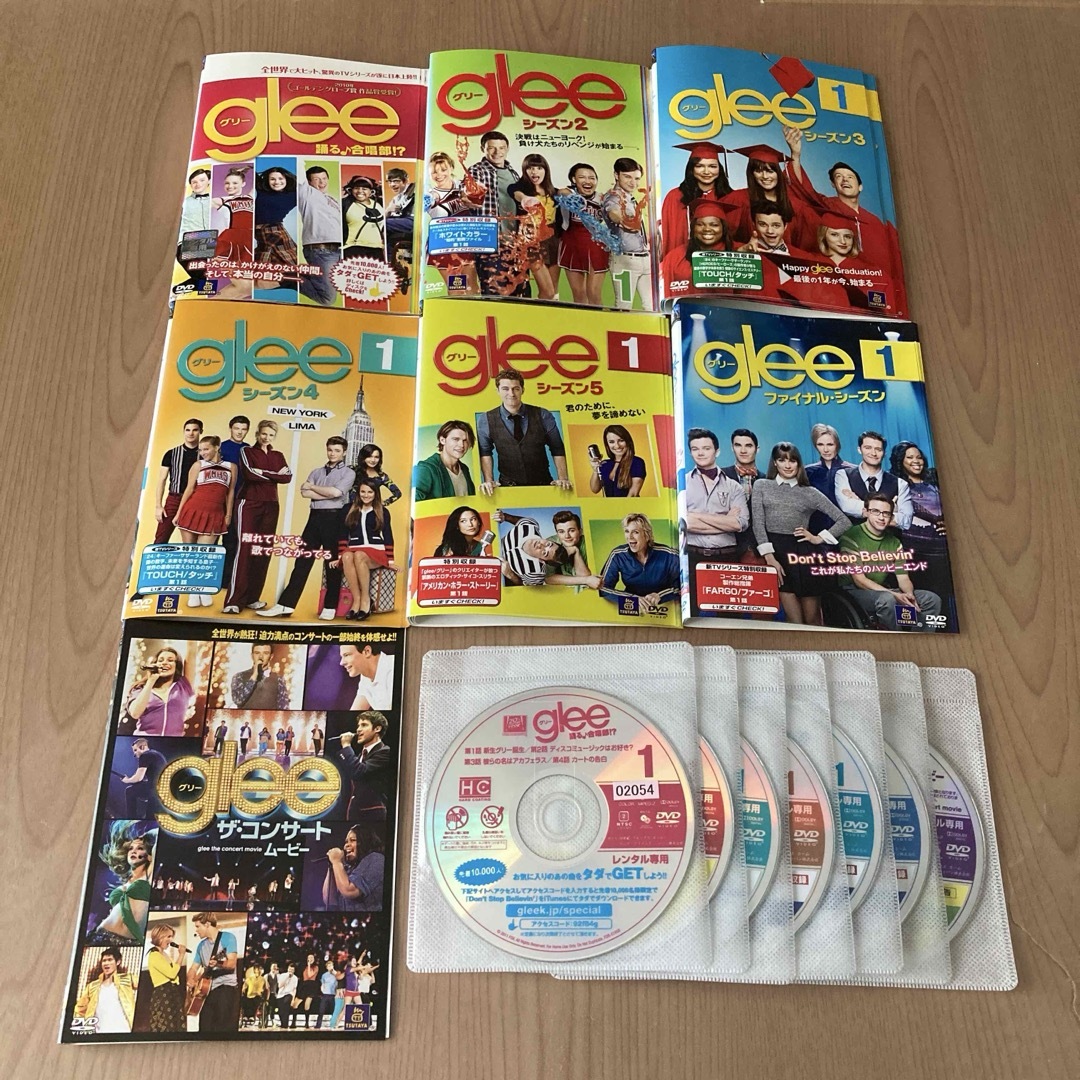グリー glee DVD シーズン1 〜ファイナルシーズン 全60巻+映画の通販 by s shop|ラクマ グリー glee DVD シーズン1 〜ファイナルシーズン 全60巻+映画の通販 by s shop|ラクマ