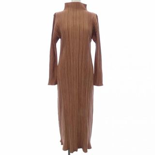 PLEATS PLEASE ISSEY MIYAKE(ひざ丈ワンピース ・ レッド/赤色 PLEATS PLEASE ISSEY MIYAKE(ひざ丈ワンピース ・ レッド/赤色