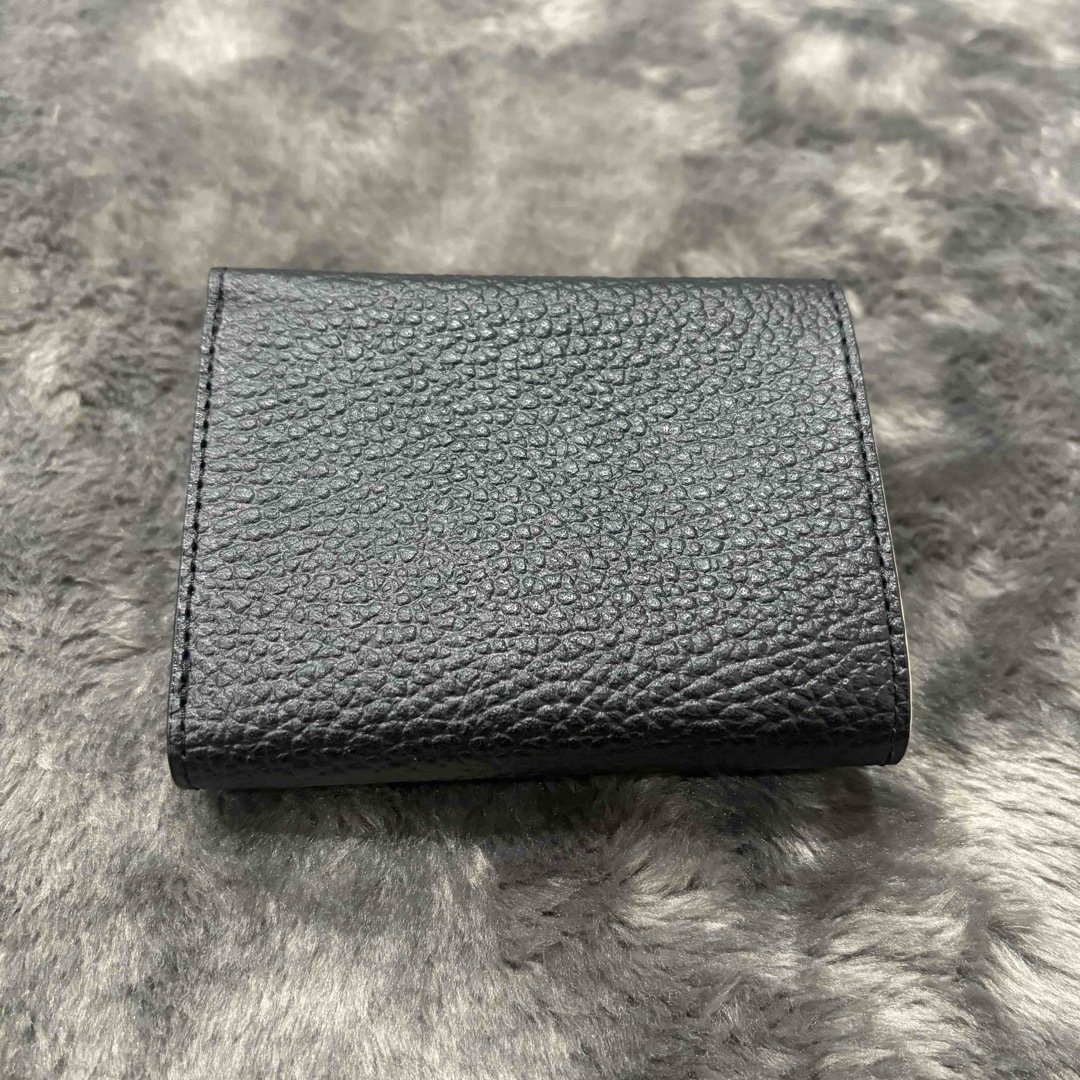 Russet - 新品・未使用品♡ラシット モノグラムプレート三つ折り Russet - 新品・未使用品♡ラシット モノグラムプレート三つ折り