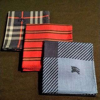 BURBERRY - 新品未使用 バーバリー ハンカチセット 箱付きの通販 BURBERRY - 新品未使用 バーバリー ハンカチセット 箱付きの通販