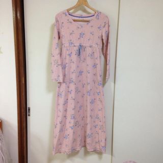 ユニクロ(UNIQLO)のユニクロルームウェア♡小花柄(ルームウェア)